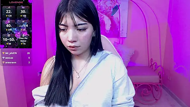 Soffi x x  online show from June 11, 2026, 12:32 am