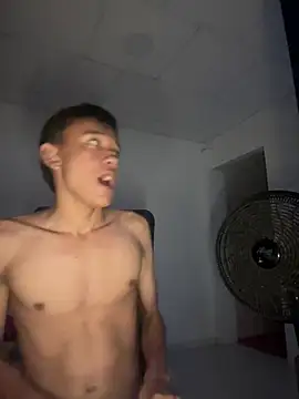 Snapshot of io_skay chatting on March 24, 2026, 10:48 pm io skay online show from March 24, 2026, 10:48 pm