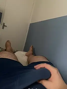 safadogggg online show from March 25, 2026, 1:28 pm