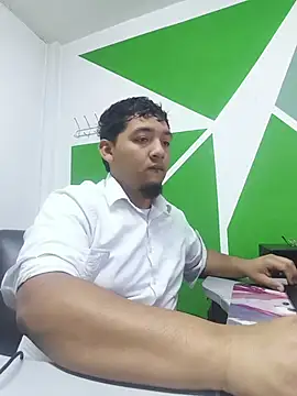 Itsdavidxxx online show from July 18, 2026, 12:42 pm
