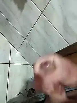 CasalSafadinho6969 online show from June 21, 2026, 9:39 pm