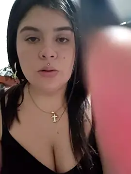 Snapshot of tania_22xx chatting on May 3, 2026, 2:39 am tania 22xx online show from May 3, 2026, 2:39 am
