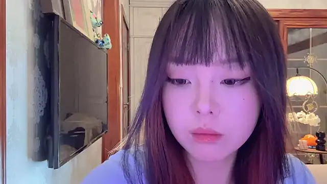 thelittlexx online show from May 4, 2026, 7:37 am