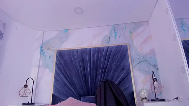 Derieri Blush online show from July 14, 2026, 5:29 pm