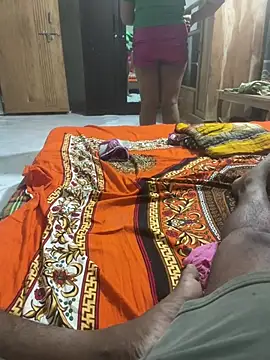 beautifulqueen12 online show from April 2, 2026, 5:21 pm