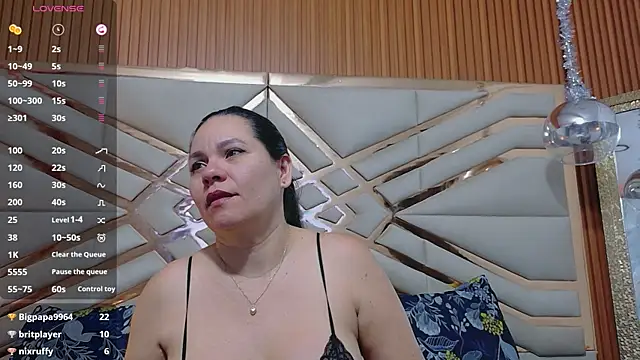 Snapshot of kinkymaturee chatting on June 11, 2026, 7:12 pm kinkymaturee online show from June 11, 2026, 7:12 pm