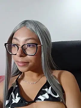 KatanaRose  online show from May 23, 2026, 4:18 am