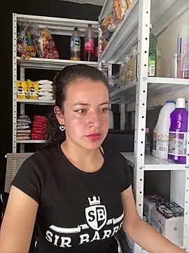 Snapshot of tinkerbell_pink22 chatting on April 1, 2026, 1:52 pm tinkerbell pink22 online show from April 1, 2026, 1:52 pm