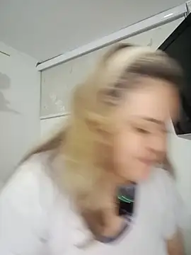 Snapshot of Natashablade__ chatting on May 23, 2026, 3:23 am Natashablade online show from May 23, 2026, 3:23 am