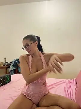 kimberlysnow11 online show from June 2, 2026, 2:13 am