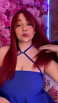 Snapshot of SweetLittleRed chatting on May 25, 2026, 6:41 am SweetLittleRed online show from May 25, 2026, 6:41 am