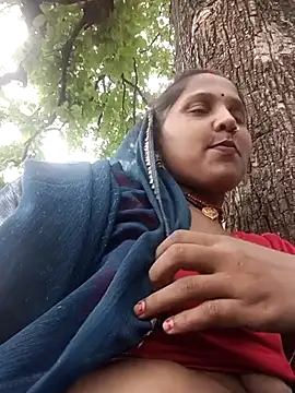 Snapshot of PUNAM__KHAN chatting on July 8, 2026, 5:45 am PUNAM KHAN online show from July 8, 2026, 5:45 am