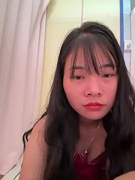Naked-xx online show from May 6, 2026, 1:14 am