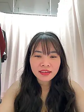 Naked-xx online show from May 7, 2026, 3:12 am