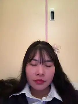 Naked-xx online show from May 11, 2026, 3:34 am