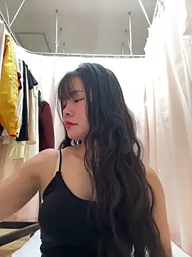 Naked-xx online show from May 28, 2026, 12:02 pm