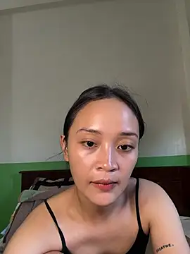 xlamina  online show from July 4, 2026, 3:13 am