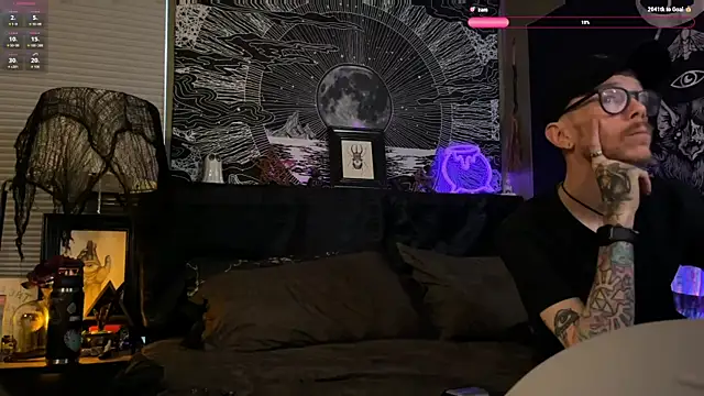 webzandkordz online show from June 22, 2026, 3:42 pm