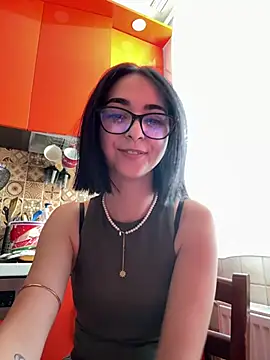 TheaMerve online show from June 27, 2026, 1:28 pm