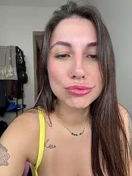 Carolzinhalux69 online show from July 12, 2026, 12:12 am