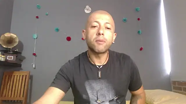  bonnie and clyde online show from May 30, 2026, 9:23 pm