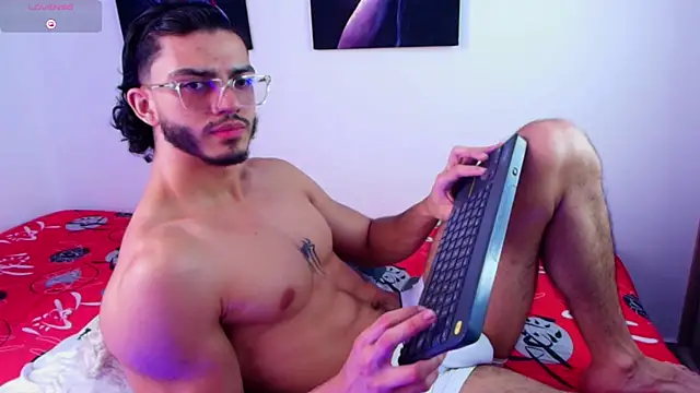 IamAxel03 online show from July 11, 2026, 8:33 pm