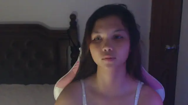 Snapshot of sweet_21_1 chatting on July 25, 2026, 5:21 pm sweet 21 1 online show from July 25, 2026, 5:21 pm