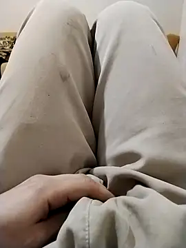 Snapshot of y2561 chatting on March 27, 2026, 8:52 pm y2561 online show from March 27, 2026, 8:52 pm