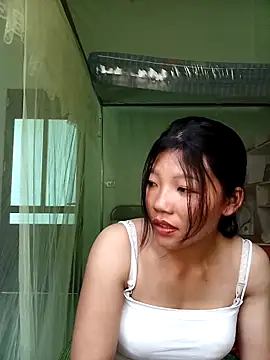 Snapshot of -Quyny- chatting on March 30, 2026, 6:36 am -Quyny- online show from March 30, 2026, 6:36 am