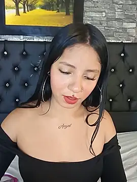  Carolyn online show from May 15, 2026, 3:13 am