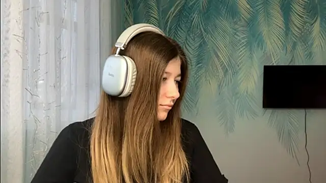 Kate Jomallona online show from March 29, 2026, 11:43 am