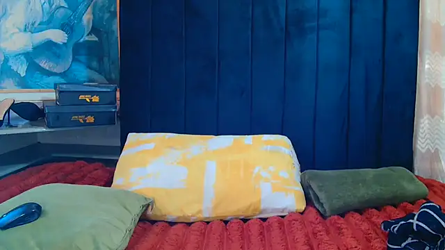 CaramelCandyxx online show from July 15, 2026, 6:18 am