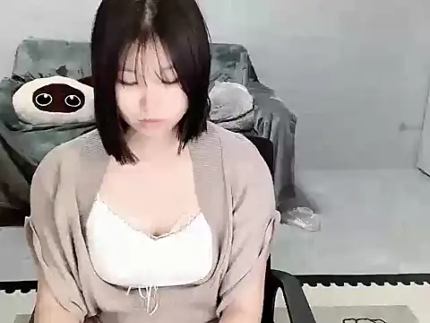 YangYang--baby online show from April 13, 2026, 8:42 am