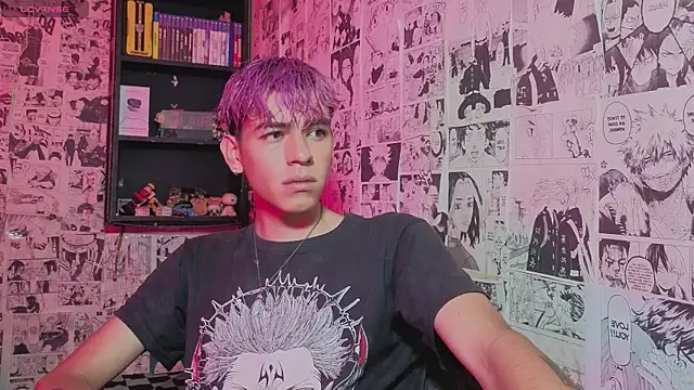 Snapshot of Mikey_TR chatting on April 1, 2026, 2:12 am Mikey TR online show from April 1, 2026, 2:12 am