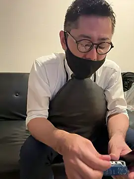 RYUICHI 1919 online show from May 28, 2026, 10:45 am