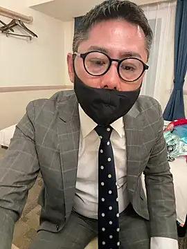 RYUICHI 1919 online show from May 29, 2026, 11:19 am
