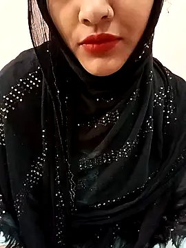 Miss Noor   online show from April 3, 2026, 6:33 am
