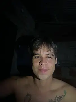 Snapshot of davidjan1996 chatting on June 23, 2026, 11:25 pm davidjan1996 online show from June 23, 2026, 11:25 pm