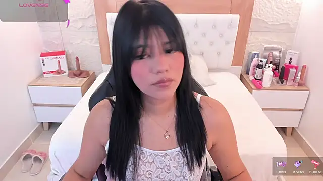 MILLYEVANS1 online show from June 26, 2026, 3:33 am