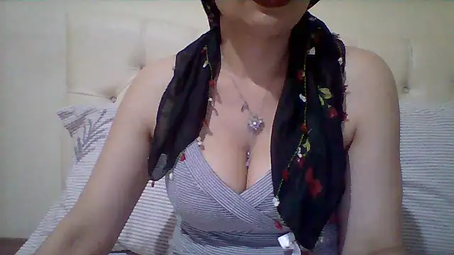 Snapshot of busex25 chatting on July 2, 2026, 9:10 pm busex25 online show from July 2, 2026, 9:10 pm