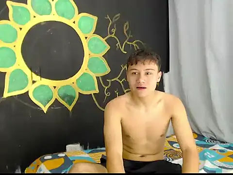 Boy Lovely18 online show from March 29, 2026, 5:07 am