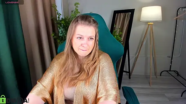 CleoXotie online show from May 28, 2026, 12:19 am