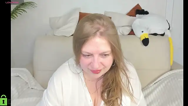 CleoXotie online show from June 15, 2026, 1:41 am