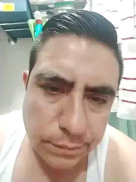 Snapshot of Manuel3910 chatting on April 22, 2026, 4:15 am Manuel3910 online show from April 22, 2026, 4:15 am