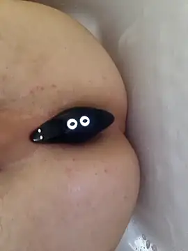 SERRHOT online show from April 3, 2026, 3:54 pm