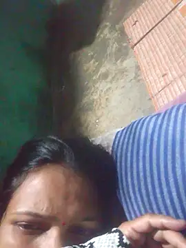 riyaa sexyy online show from April 3, 2026, 6:17 pm