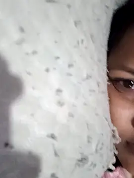 riyaa sexyy online show from July 6, 2026, 5:15 am