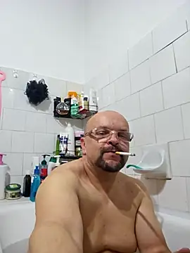 Cristo1982 online show from April 10, 2026, 4:01 pm