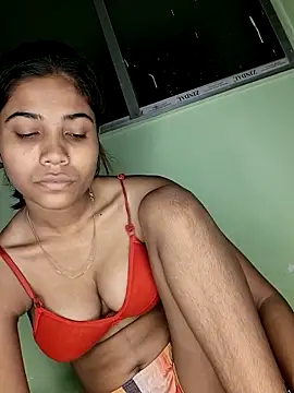 sexy  Valentine online show from April 18, 2026, 3:49 pm