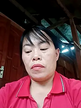 Snapshot of -Mani- chatting on April 1, 2026, 6:36 am -Mani- online show from April 1, 2026, 6:36 am